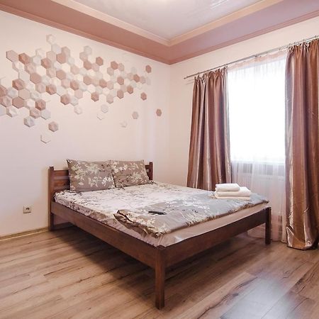 Rest Time Apartments Odessa Luaran gambar